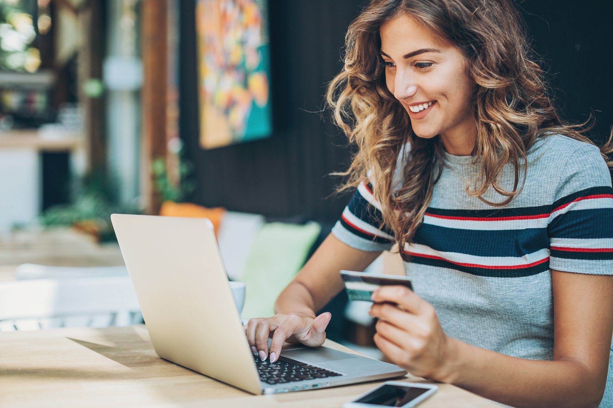 9 Tips to Improve First Contact Resolution in 2025